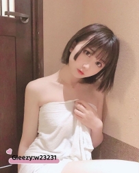 名前：楓 🍁 スペック：159cm / 47kg / Cカップ / 21歳