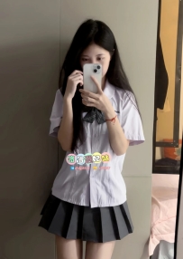 小琪  156cm 44kg C奶 19歲