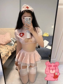 妤妤 158/44/C/23歲  妹妹超甜 會讓你欲罷不能 互動感滿分，像極了真女友 私密處粉嫩Q