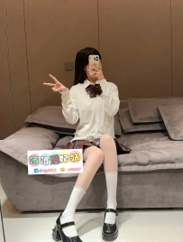 小柔 162cm 48kg C杯 20歲