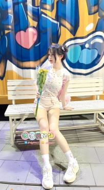 小涵   160cm/47kg/Dcup /20歲