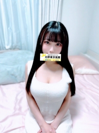?名前：綿兎（わたうさ） ?スペック：163cm / 49kg / F杯 / 24歲
