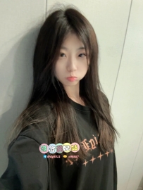 冰冰 153cm 40kg B奶 18歲