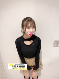 ??名前：晨露  ??スペック：160cm / 48kg / D杯 / 25歳