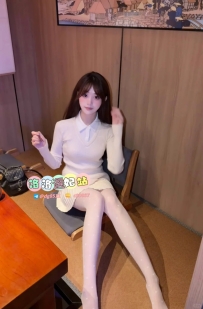 玲玲160cm | C| 45kg | 22歲